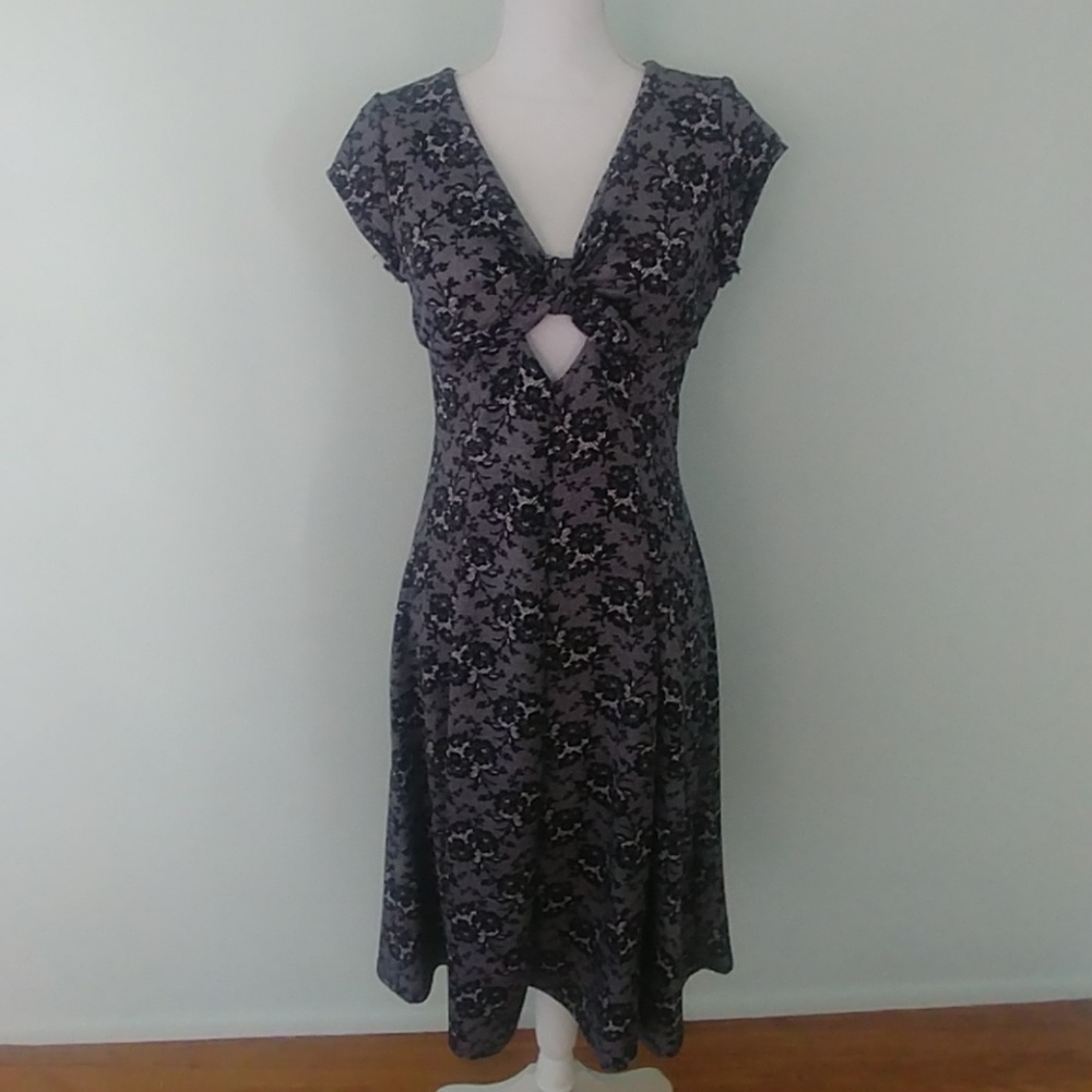 Excellent condition Bettie Page Floral Dress